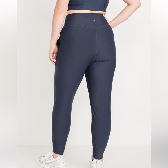 Old Navy Powersoft joggers in navy blue with pockets L - Picture 2 of 5